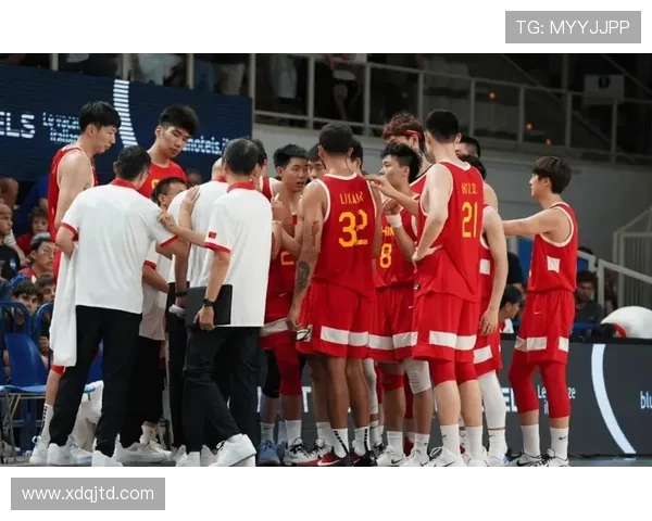 深圳篮球队在篮球团队协作排行榜中荣登第十名展现出色团队精神与默契配合