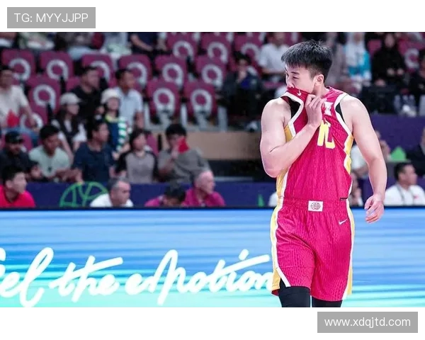 中国男篮力克澳大利亚成功晋级世界杯四强 高水平表现赢得球迷热烈喝彩 中国男篮力克澳大利亚成功晋级世界杯四强 高水平表现赢得球迷热烈喝彩