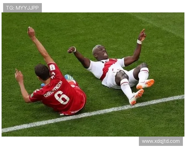 回顾秘鲁与丹麦精彩对决录像分析与比赛亮点解析