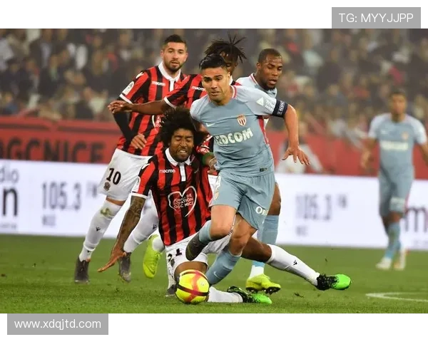 尼姆与阿雅克的激烈对决揭示法甲联赛的竞争魅力与球队实力较量 尼姆与阿雅克的激烈对决揭示法甲联赛的竞争魅力与球队实力较量